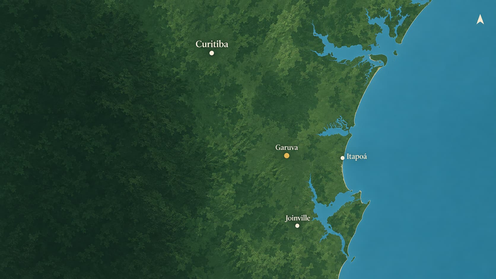 Mapa regional: Curitiba a noroeste de Garuva, Joinville ao sul e Itapoá a leste, no litoral.